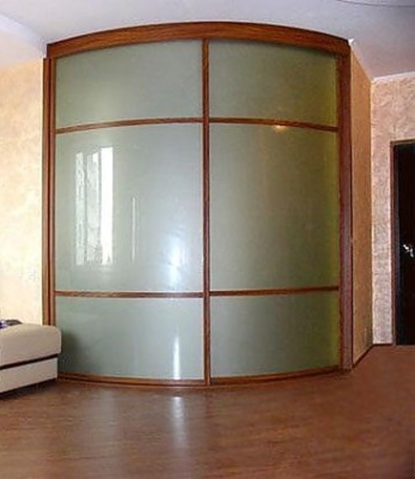 Встроенный шкаф купе радиусный в классическом стиле Белореченск